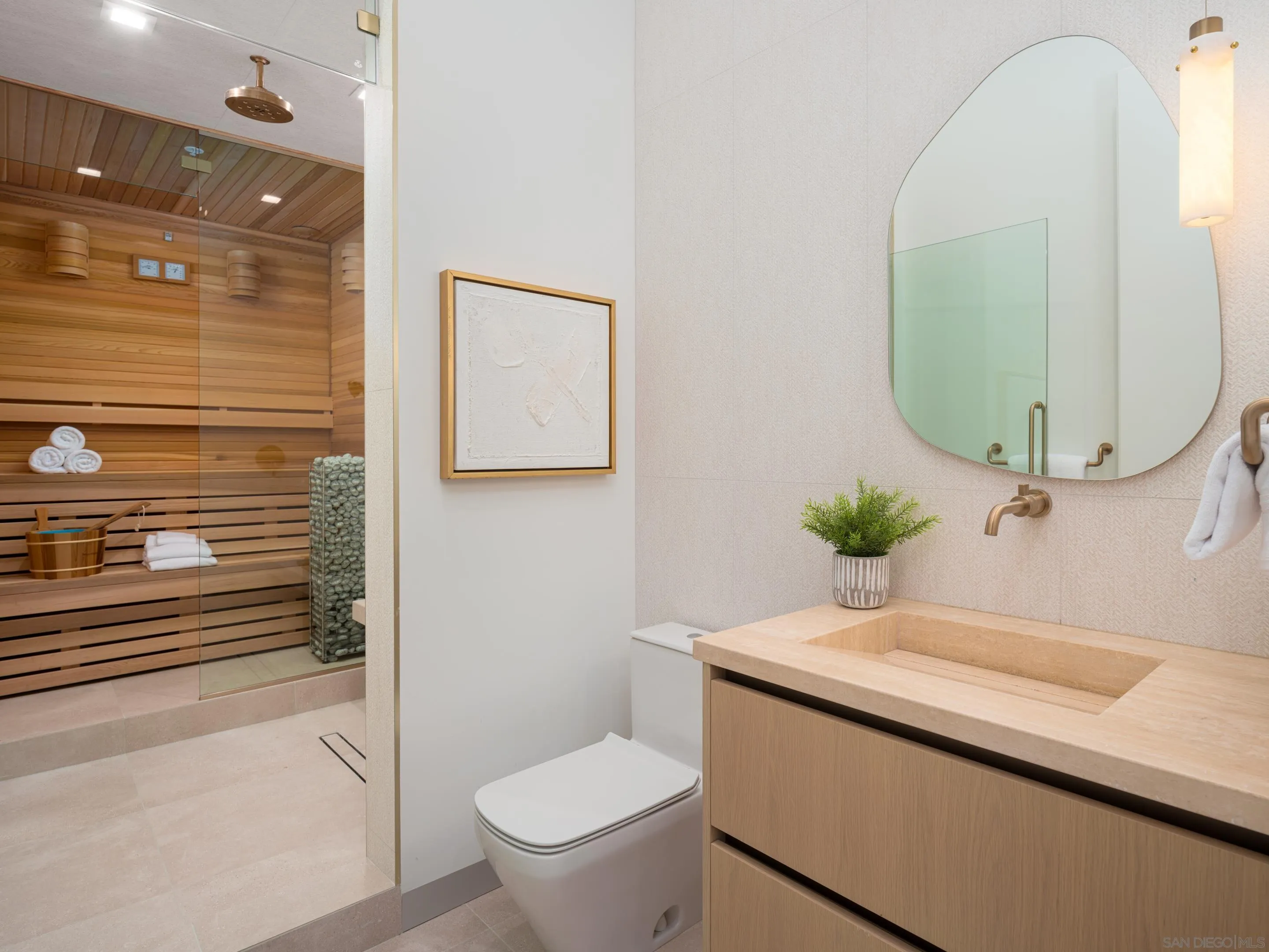 6283 La Jolla Scenic Drive S