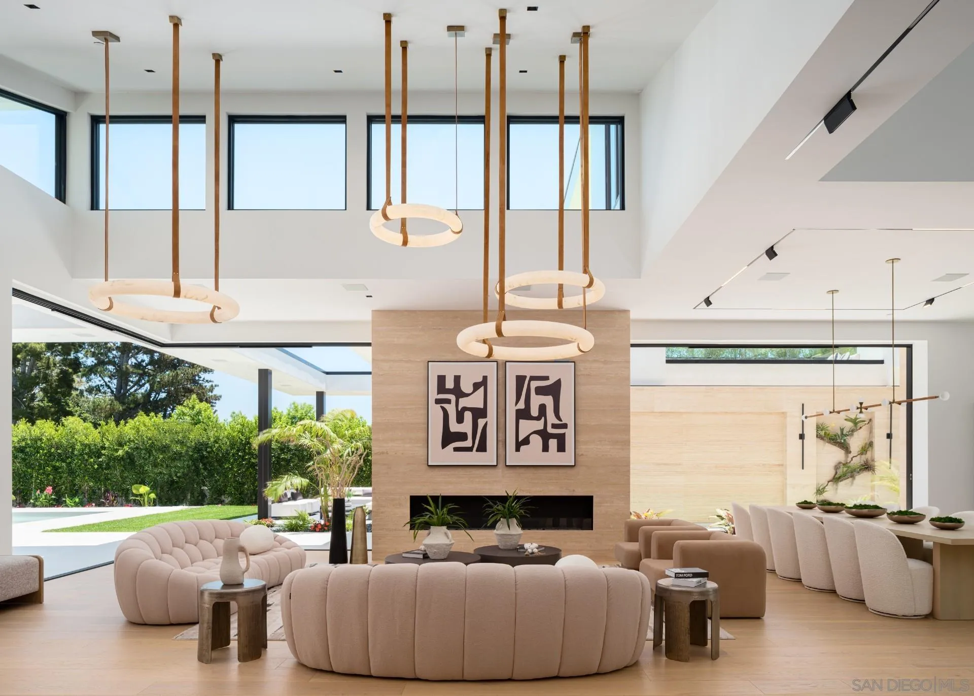 6283 La Jolla Scenic Drive S