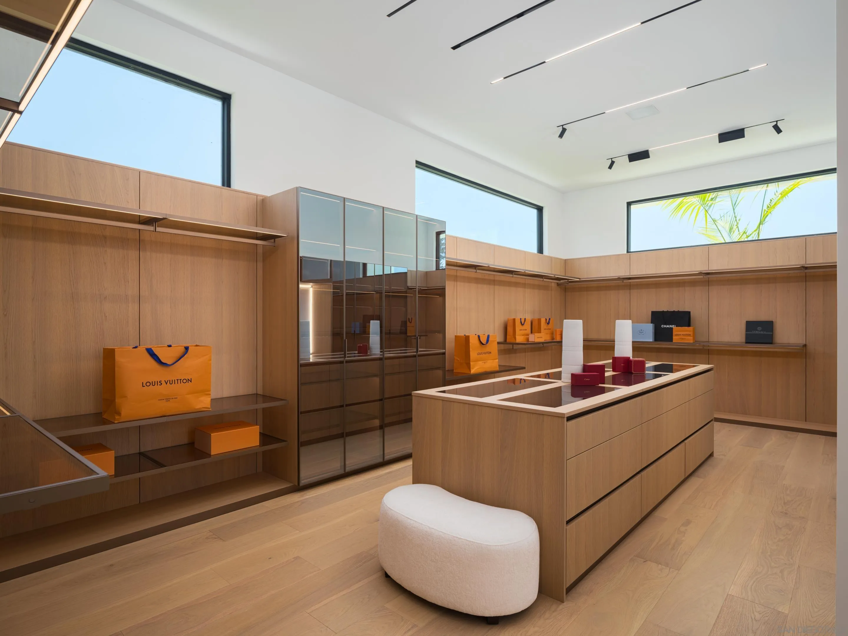 6283 La Jolla Scenic Drive S