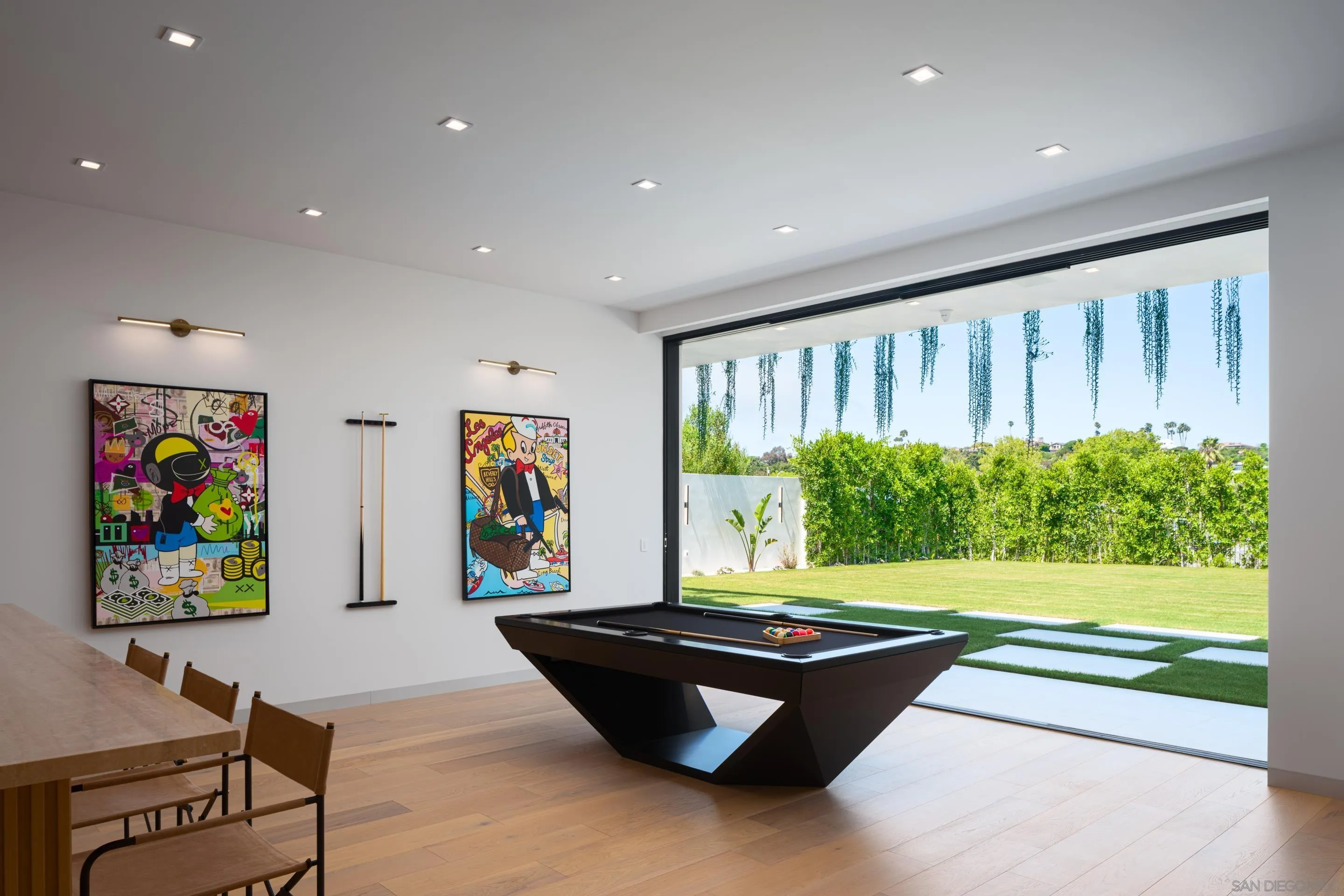 6283 La Jolla Scenic Drive S