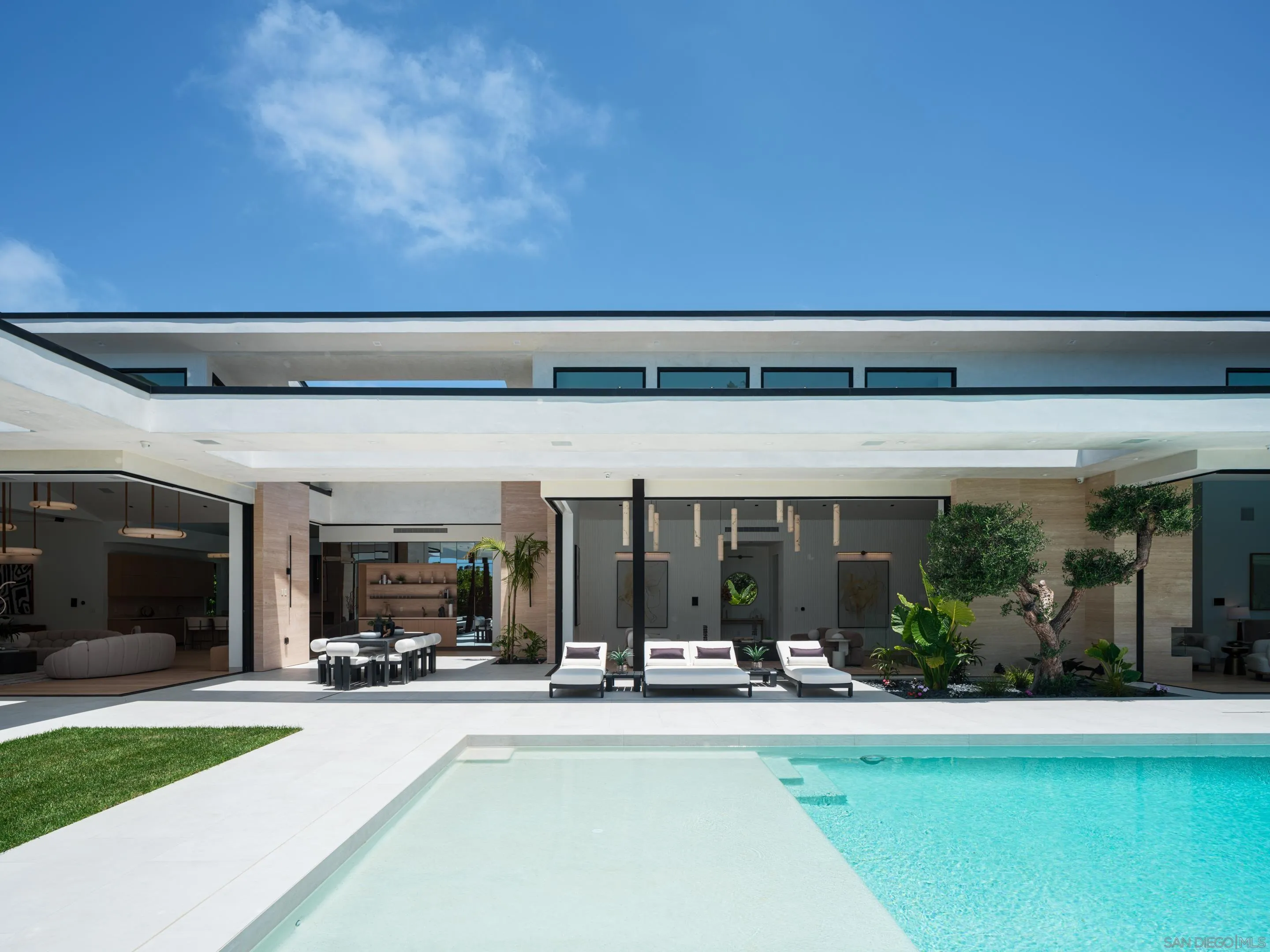 6283 La Jolla Scenic Drive S