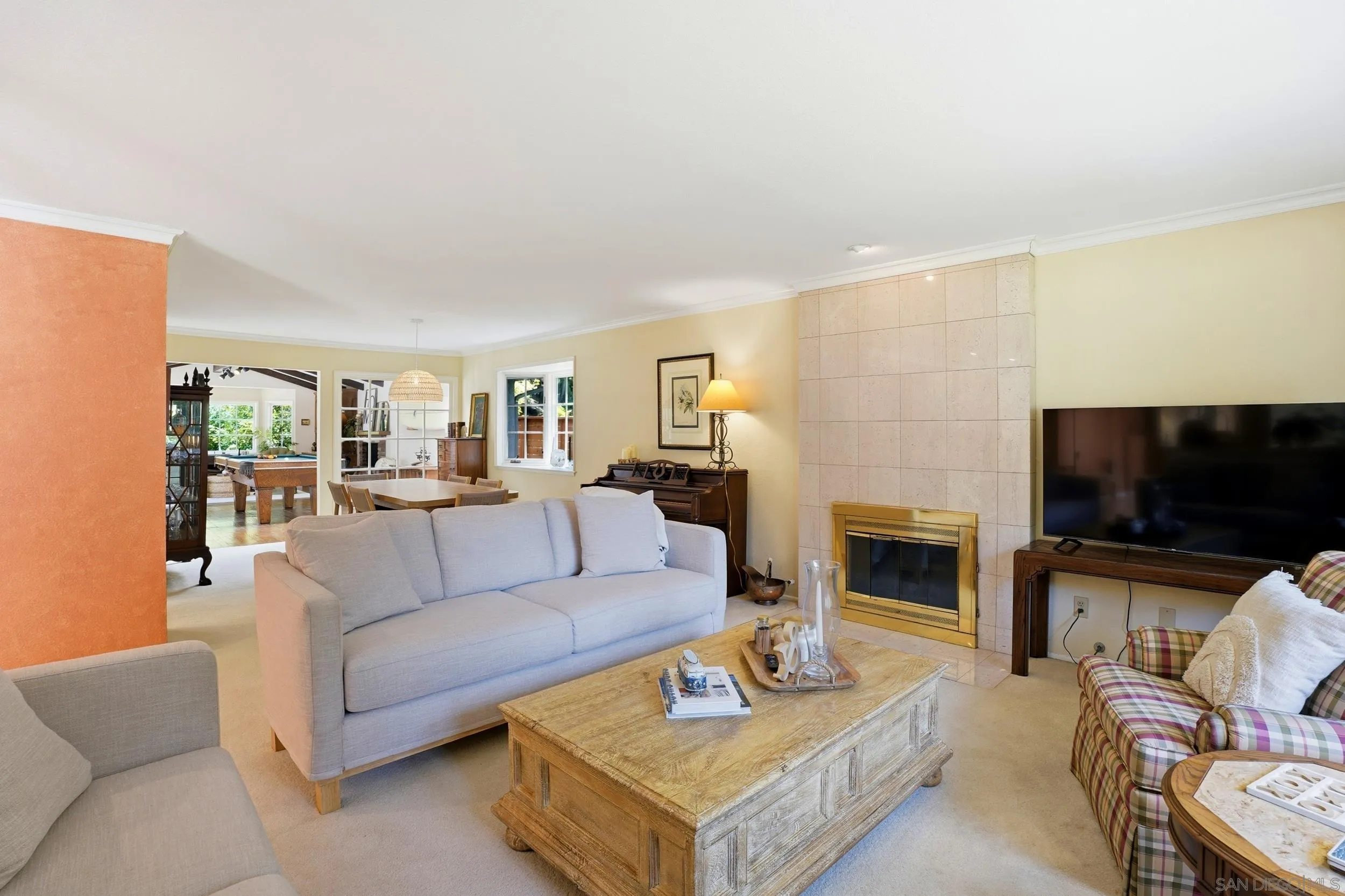 6859 Avenida Andorra