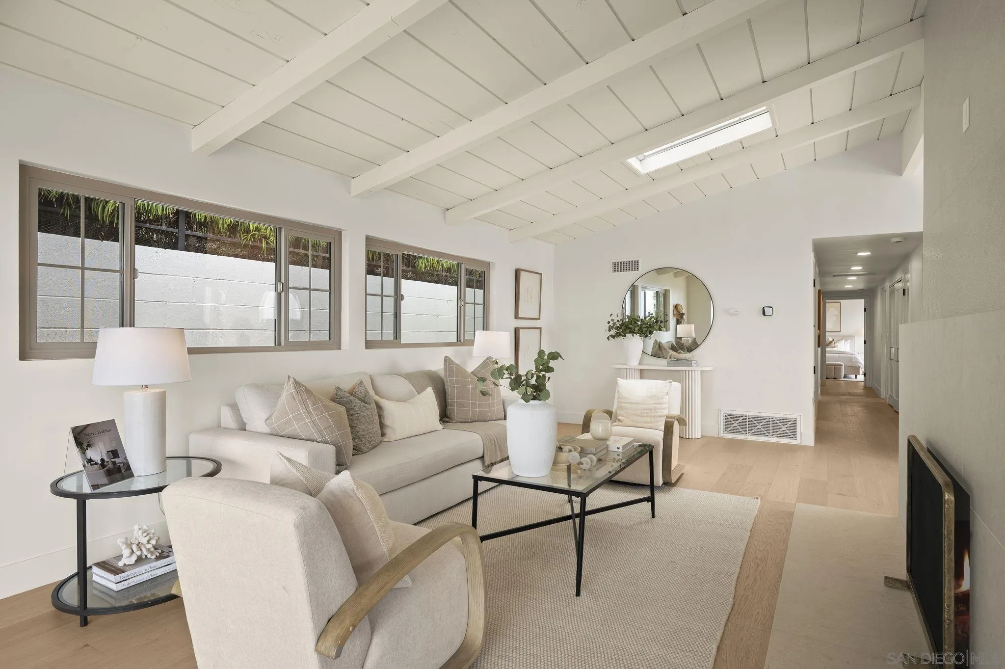 5636 Linda Rosa Ave