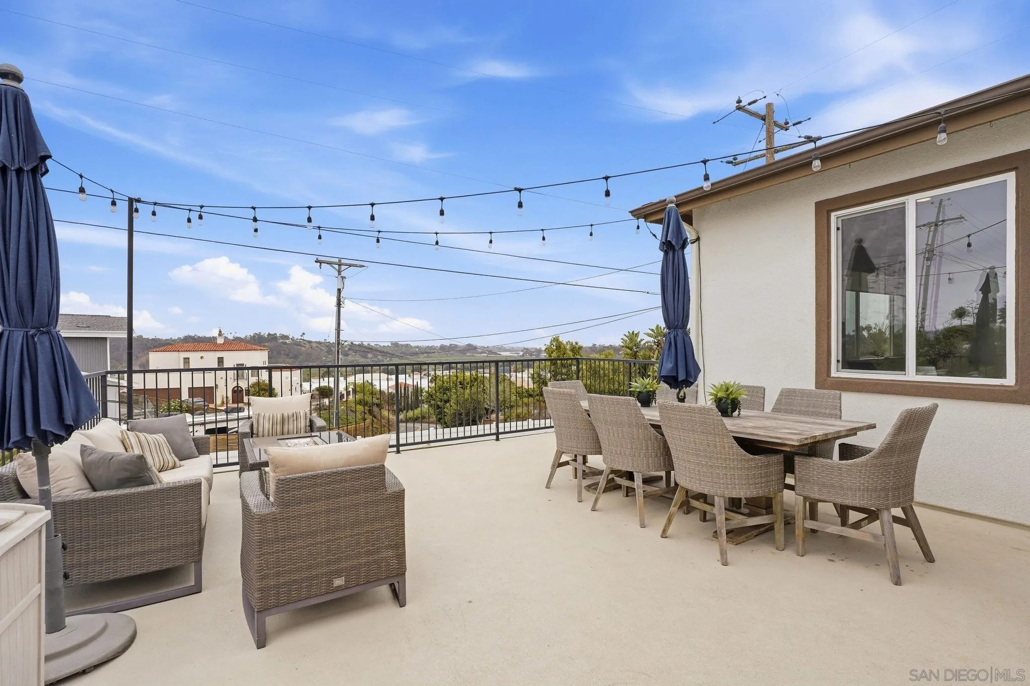 1858 Avocado Rd