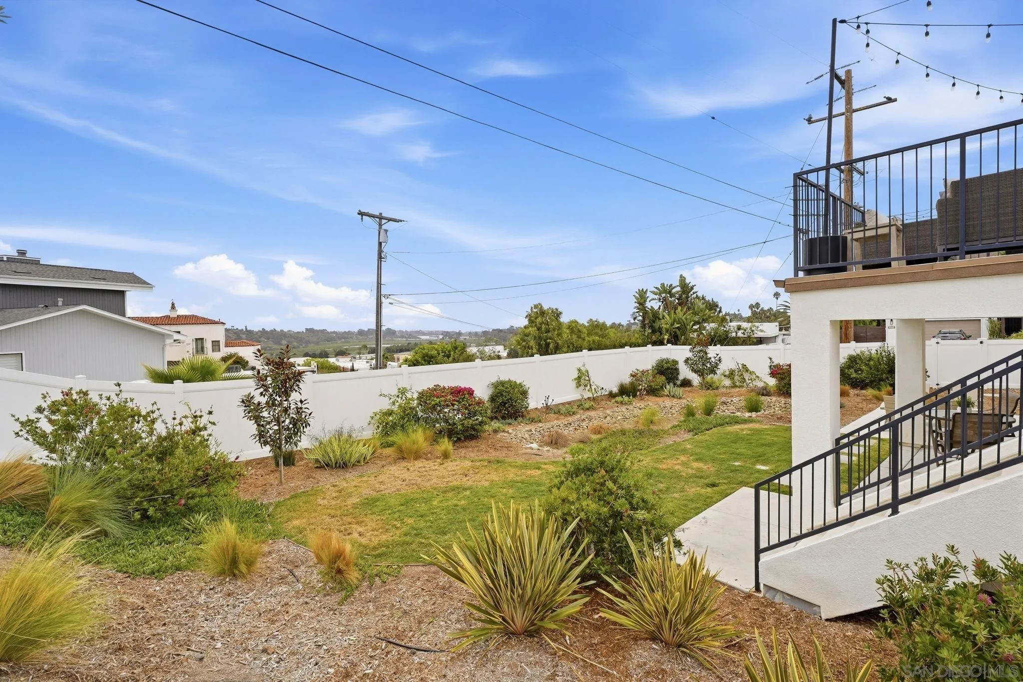 1858 Avocado Rd