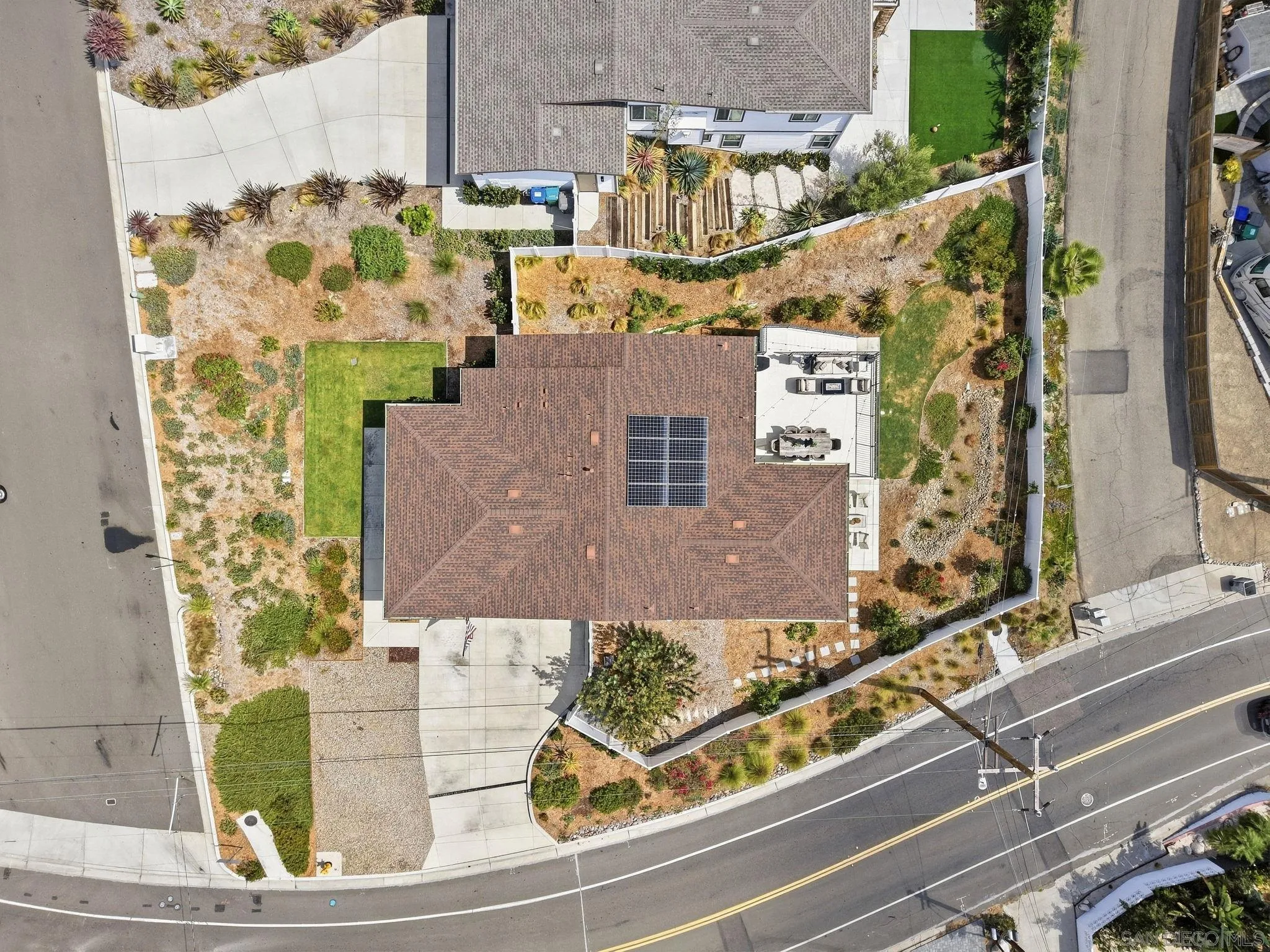 1858 Avocado Rd