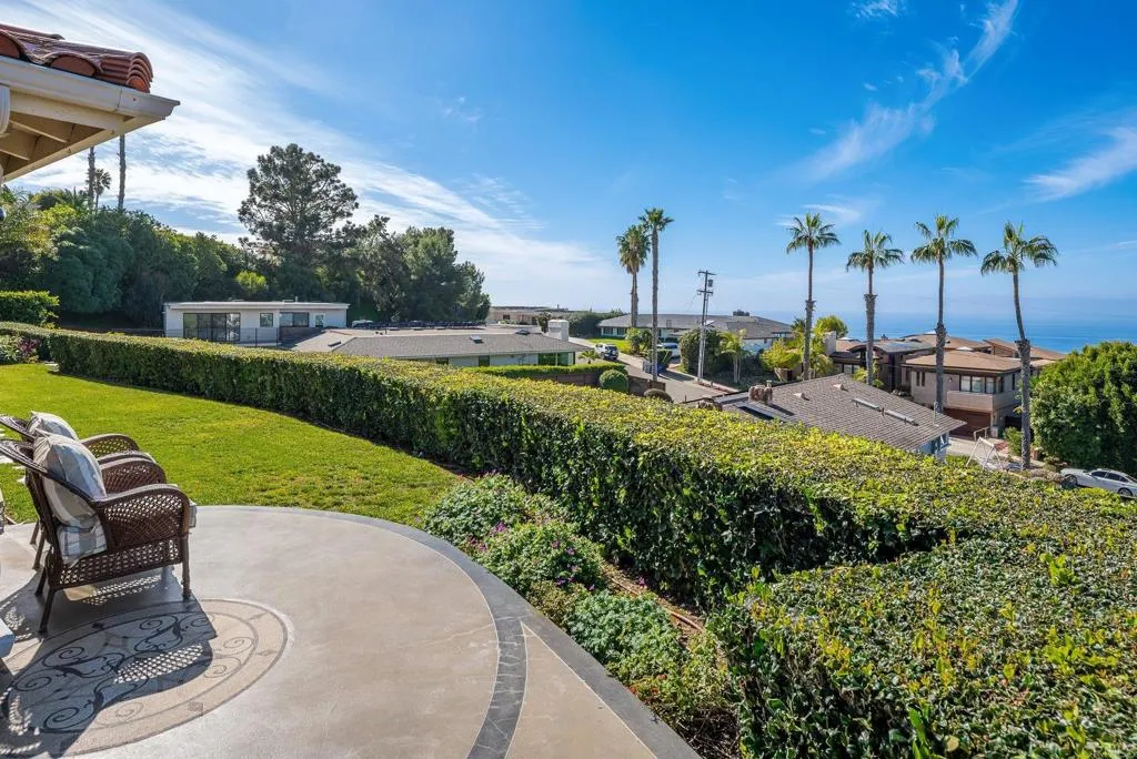 6404 Avenida Wilfredo