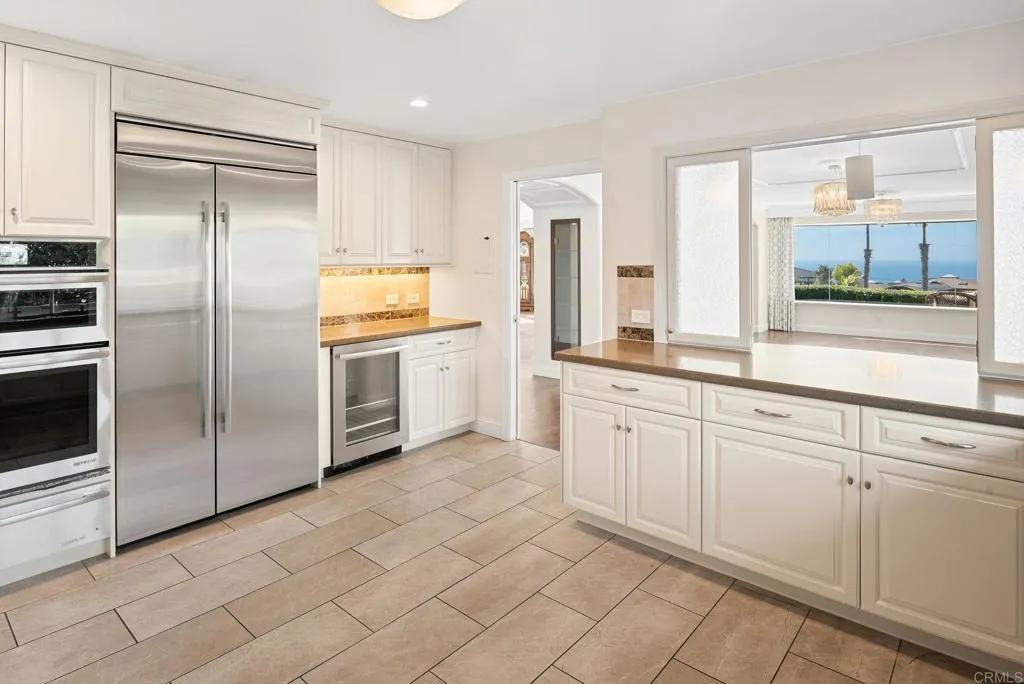 6404 Avenida Wilfredo