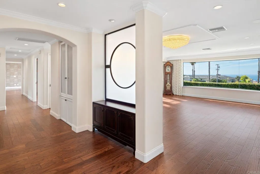 6404 Avenida Wilfredo