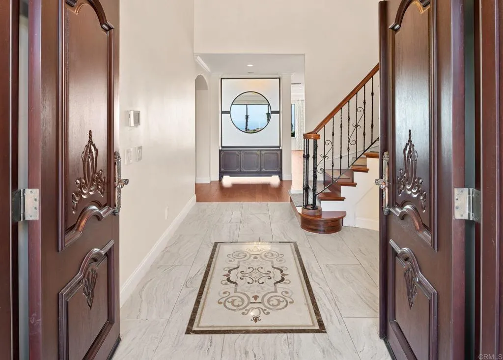 6404 Avenida Wilfredo