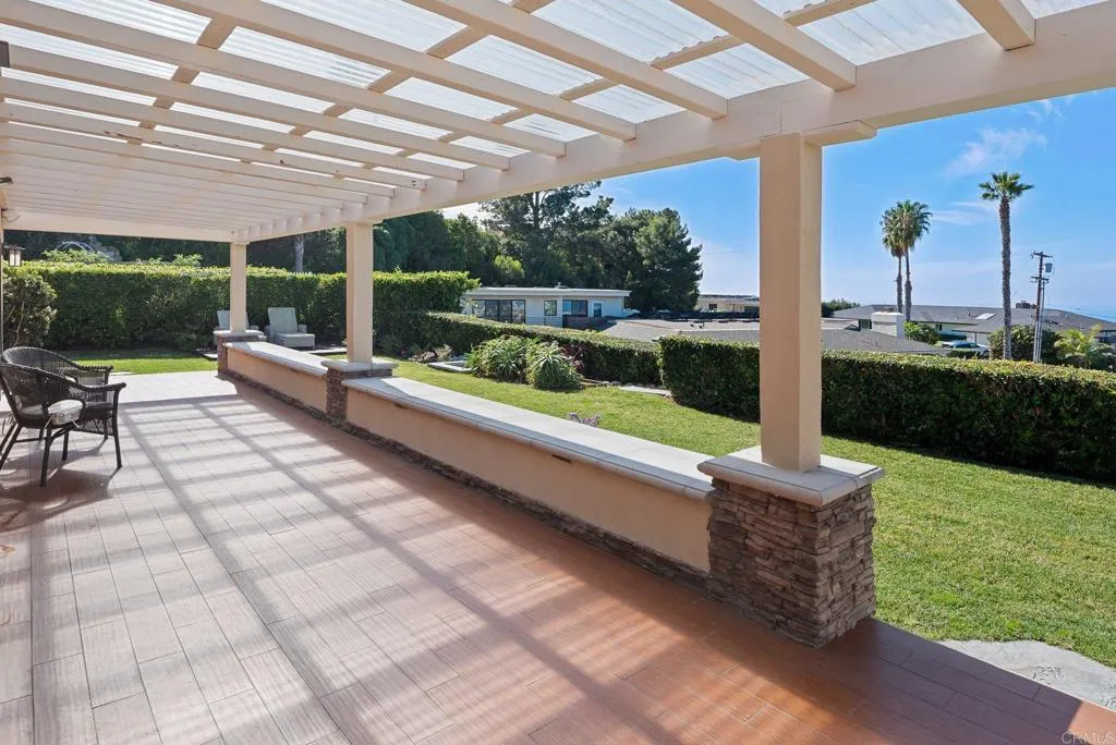 6404 Avenida Wilfredo