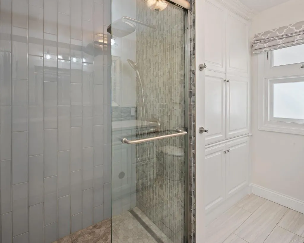 6404 Avenida Wilfredo