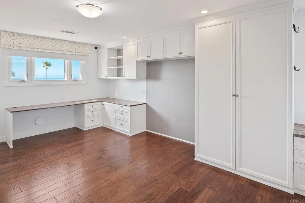 6404 Avenida Wilfredo