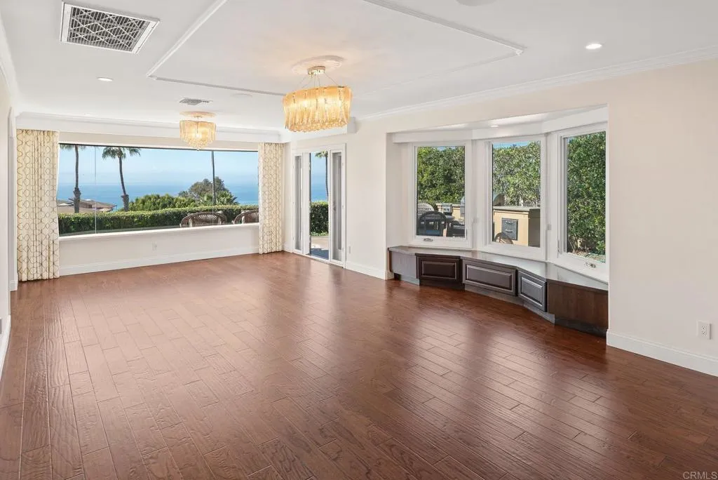 6404 Avenida Wilfredo