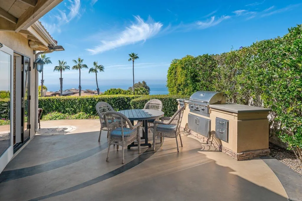 6404 Avenida Wilfredo