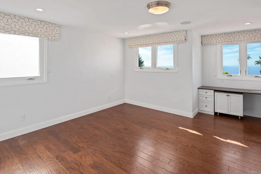 6404 Avenida Wilfredo