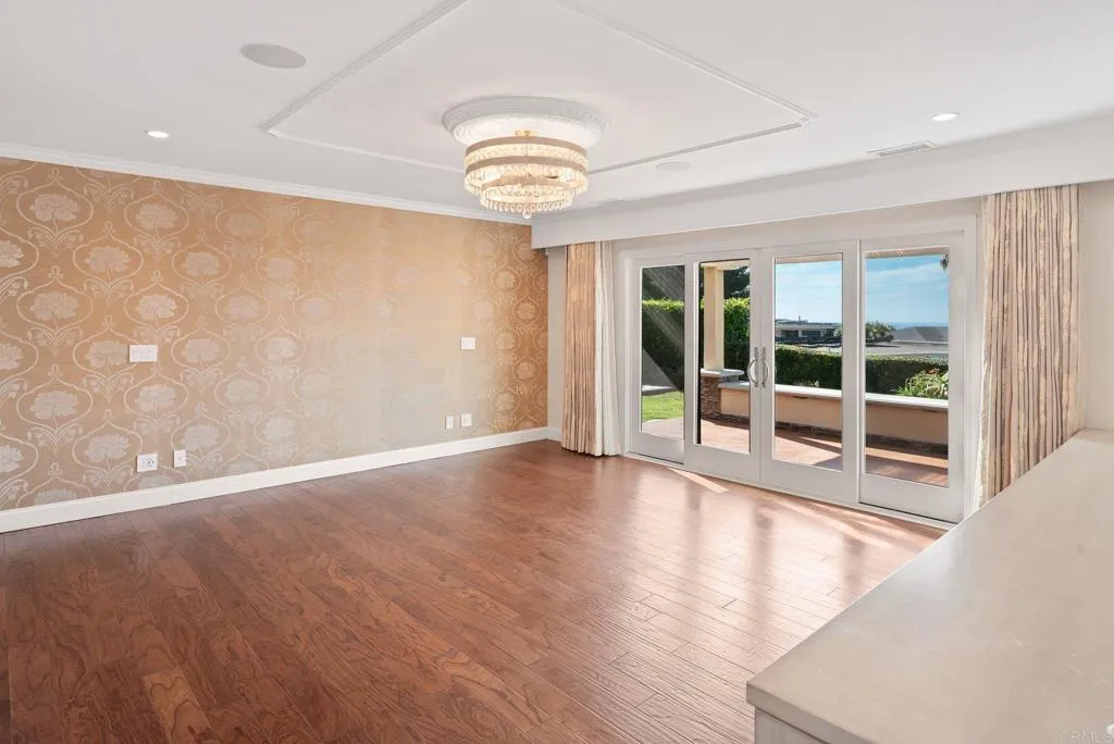 6404 Avenida Wilfredo