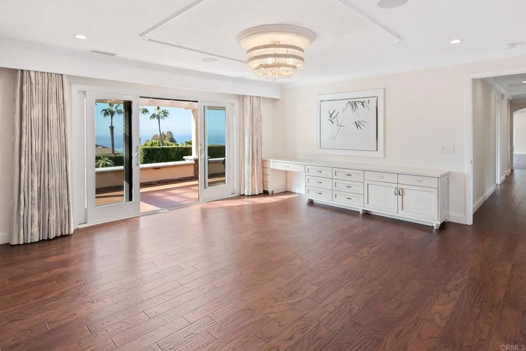 6404 Avenida Wilfredo