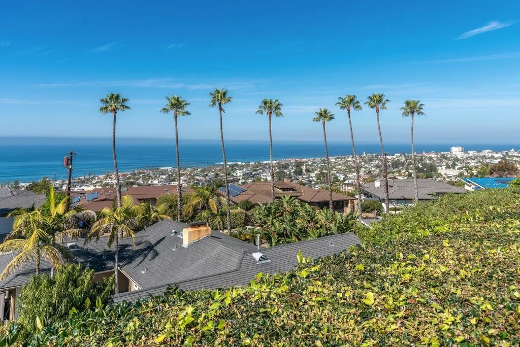 6404 Avenida Wilfredo