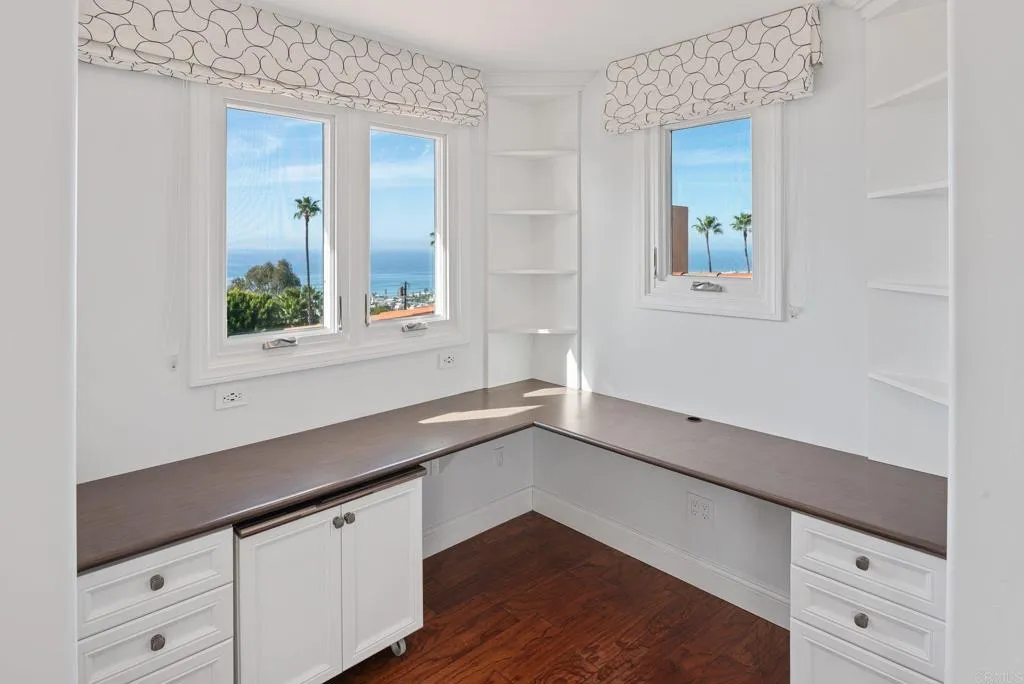 6404 Avenida Wilfredo