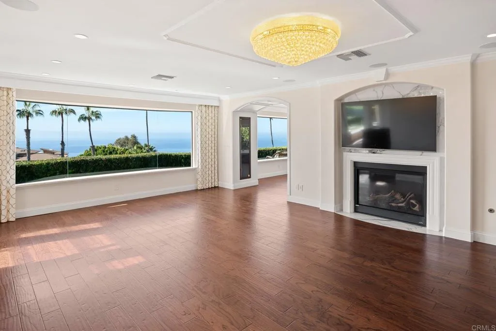 6404 Avenida Wilfredo