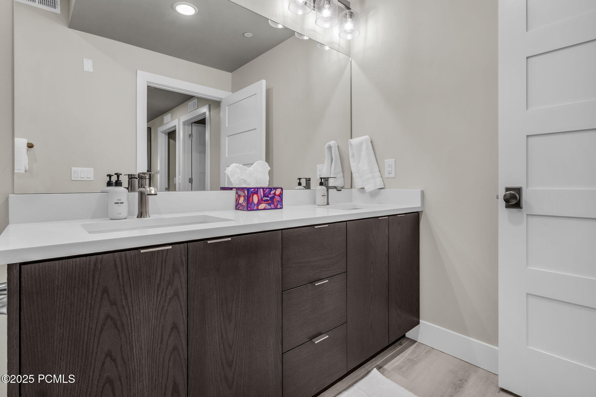 1134 W Helling Circle, 6-101