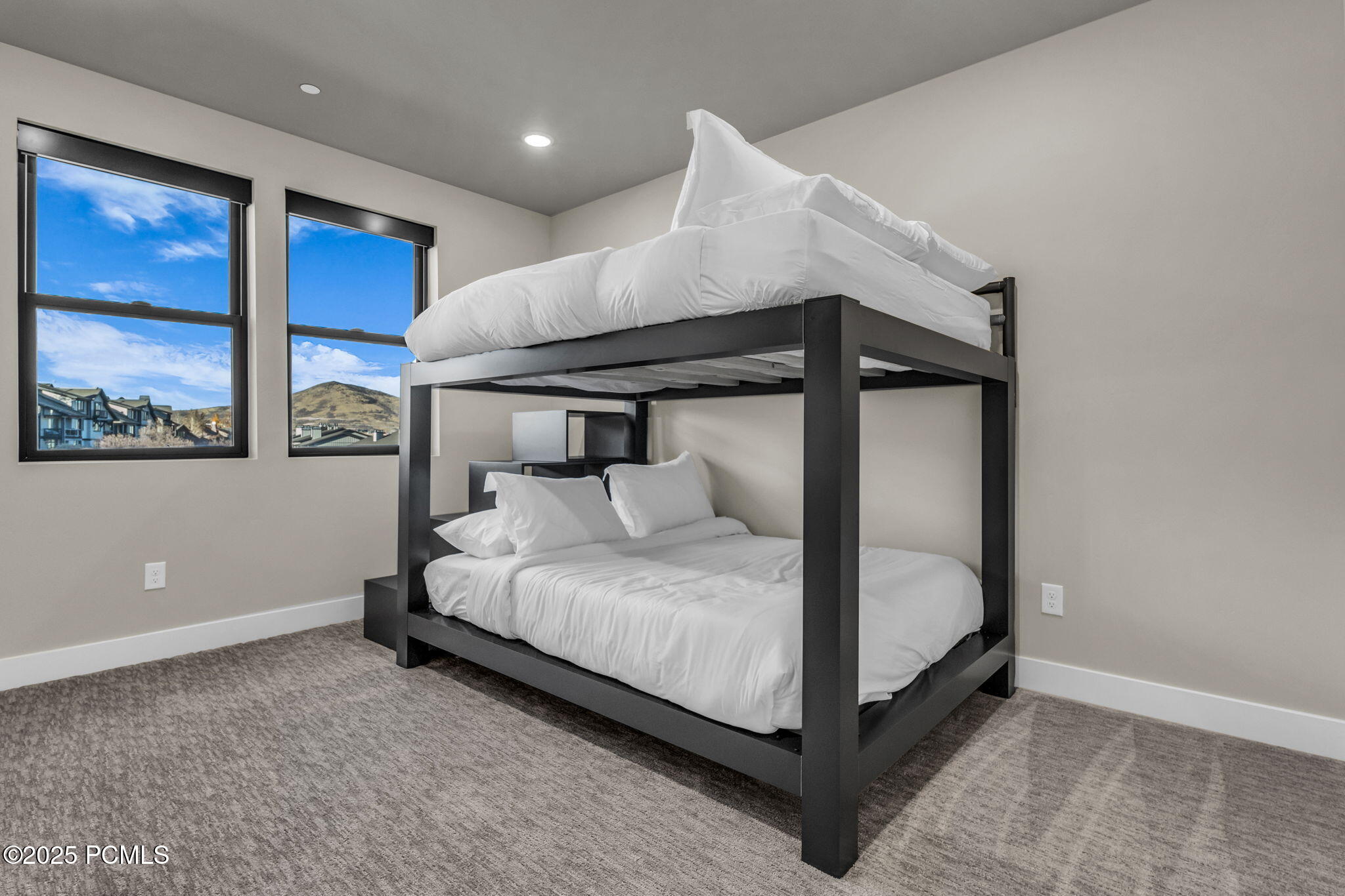 1134 W Helling Circle, 6-101