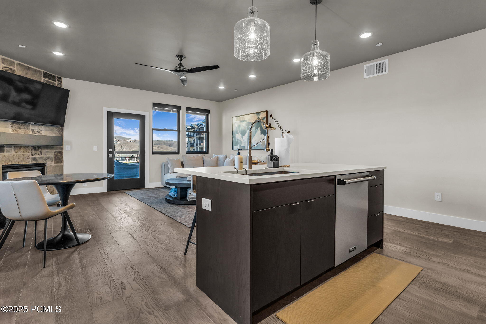 1134 W Helling Circle, 6-101