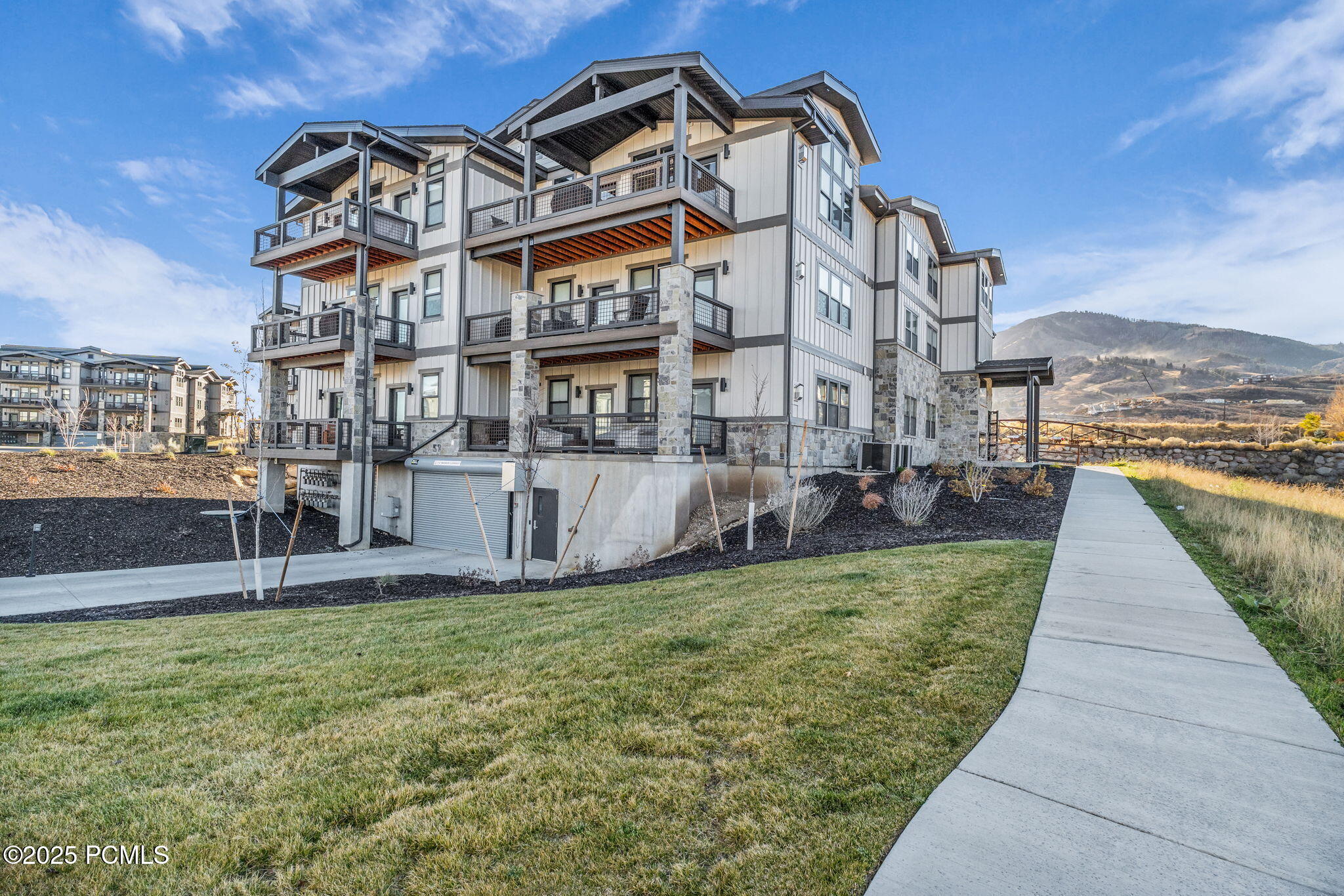 1134 W Helling Circle 6-101