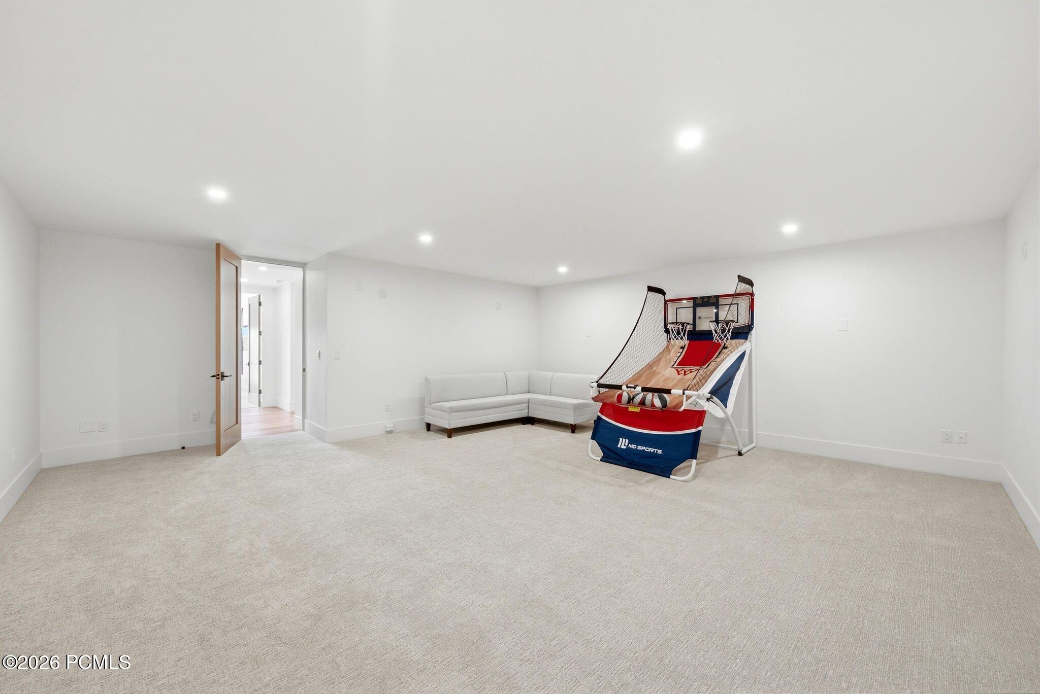 1230 E Longview Drive