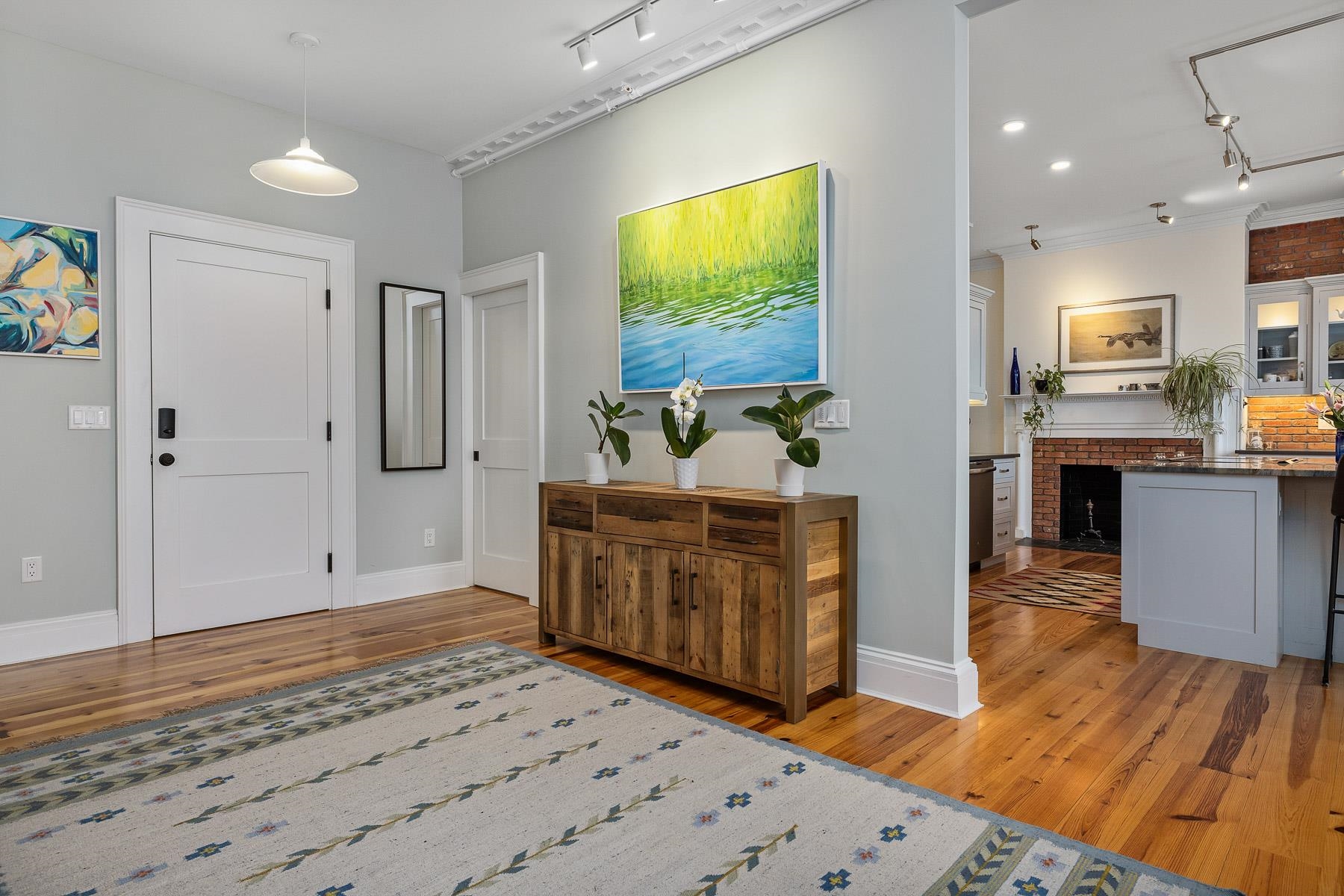 180 Middle Street Unit: 3