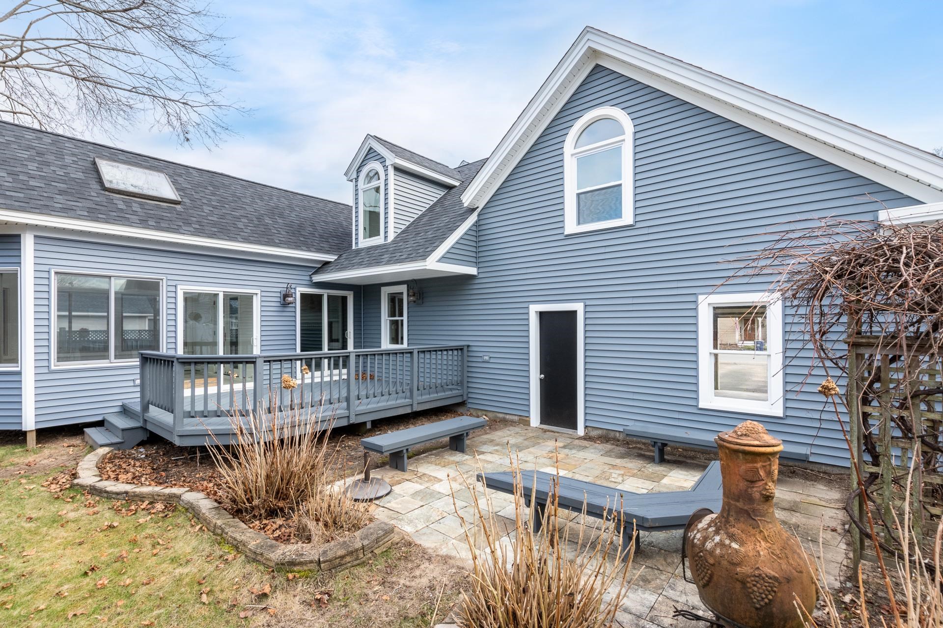 22 Dearborn Avenue