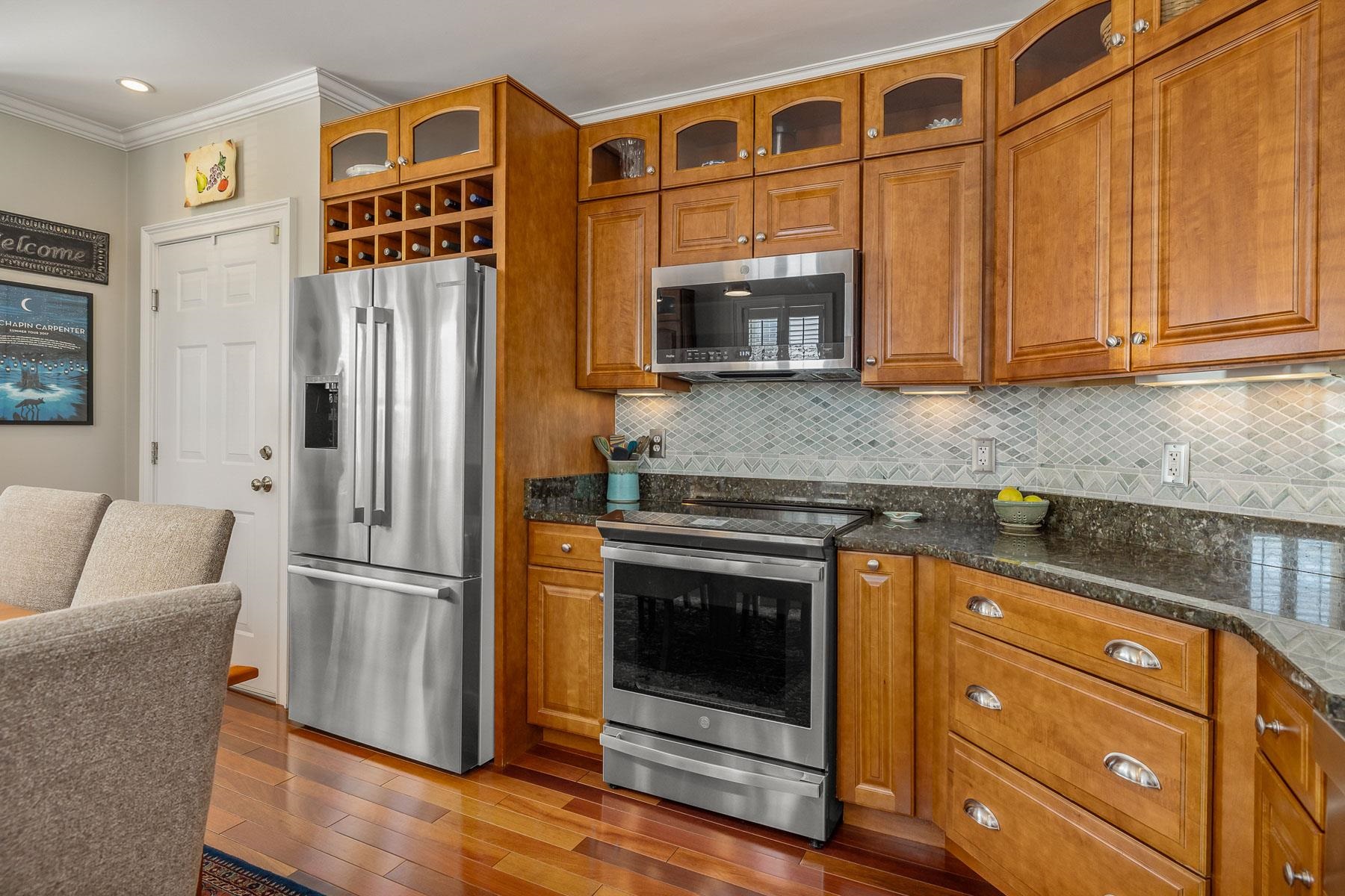 213 Gates Street Unit: 1