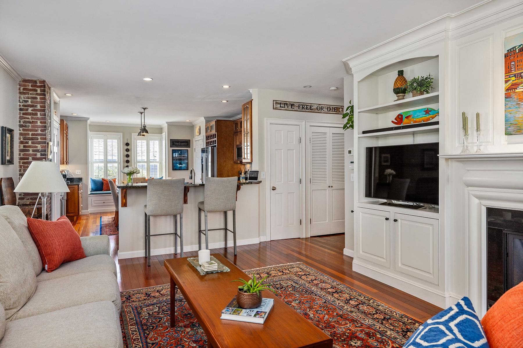 213 Gates Street Unit: 1