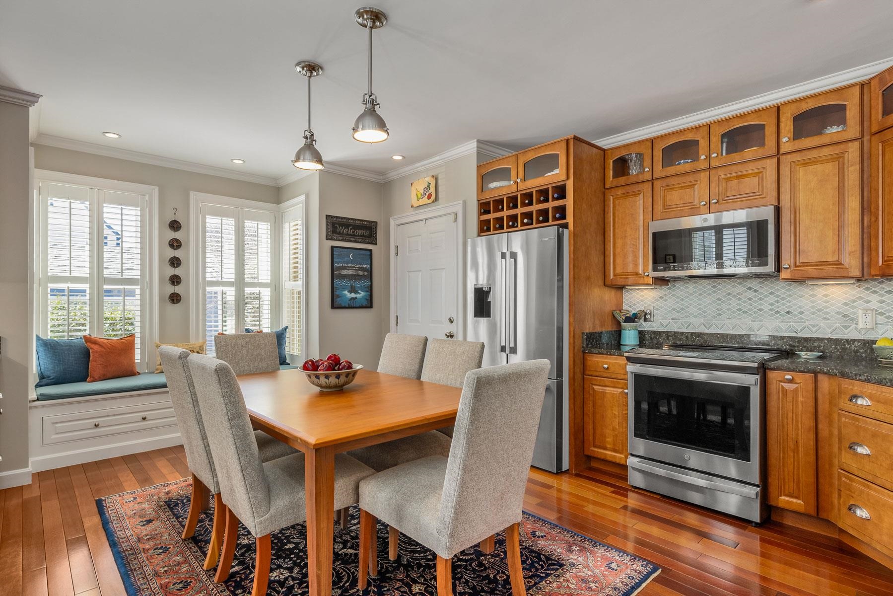 213 Gates Street Unit: 1