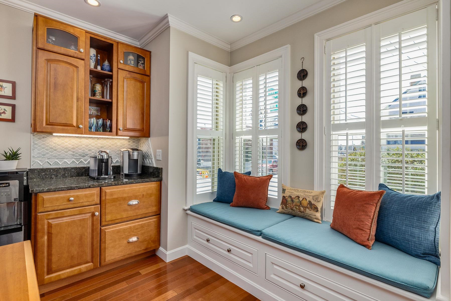 213 Gates Street Unit: 1