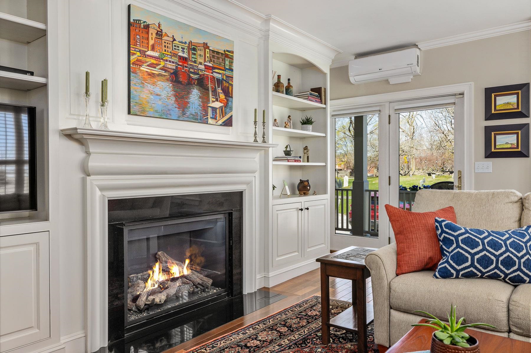 213 Gates Street Unit: 1