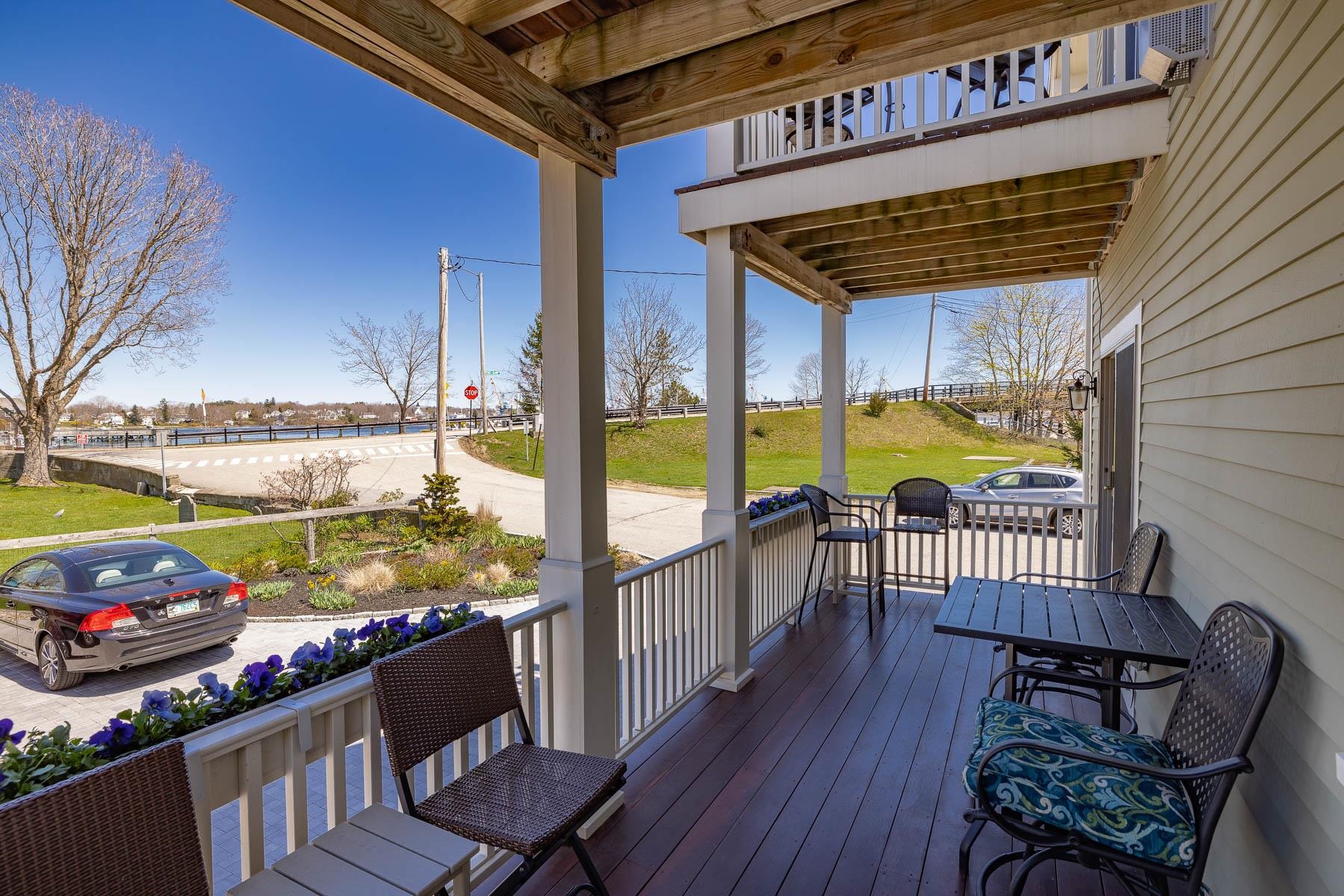 213 Gates Street Unit: 1