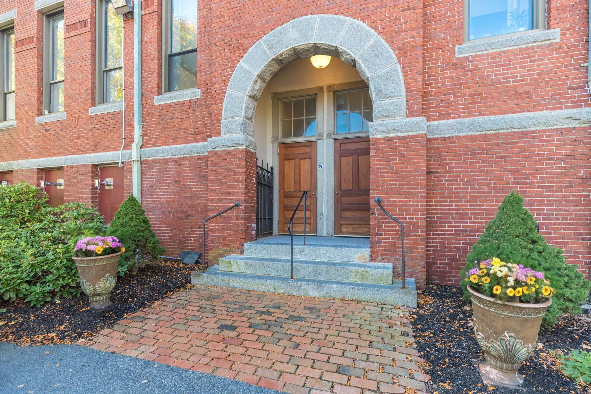 609 State Street Unit: 3