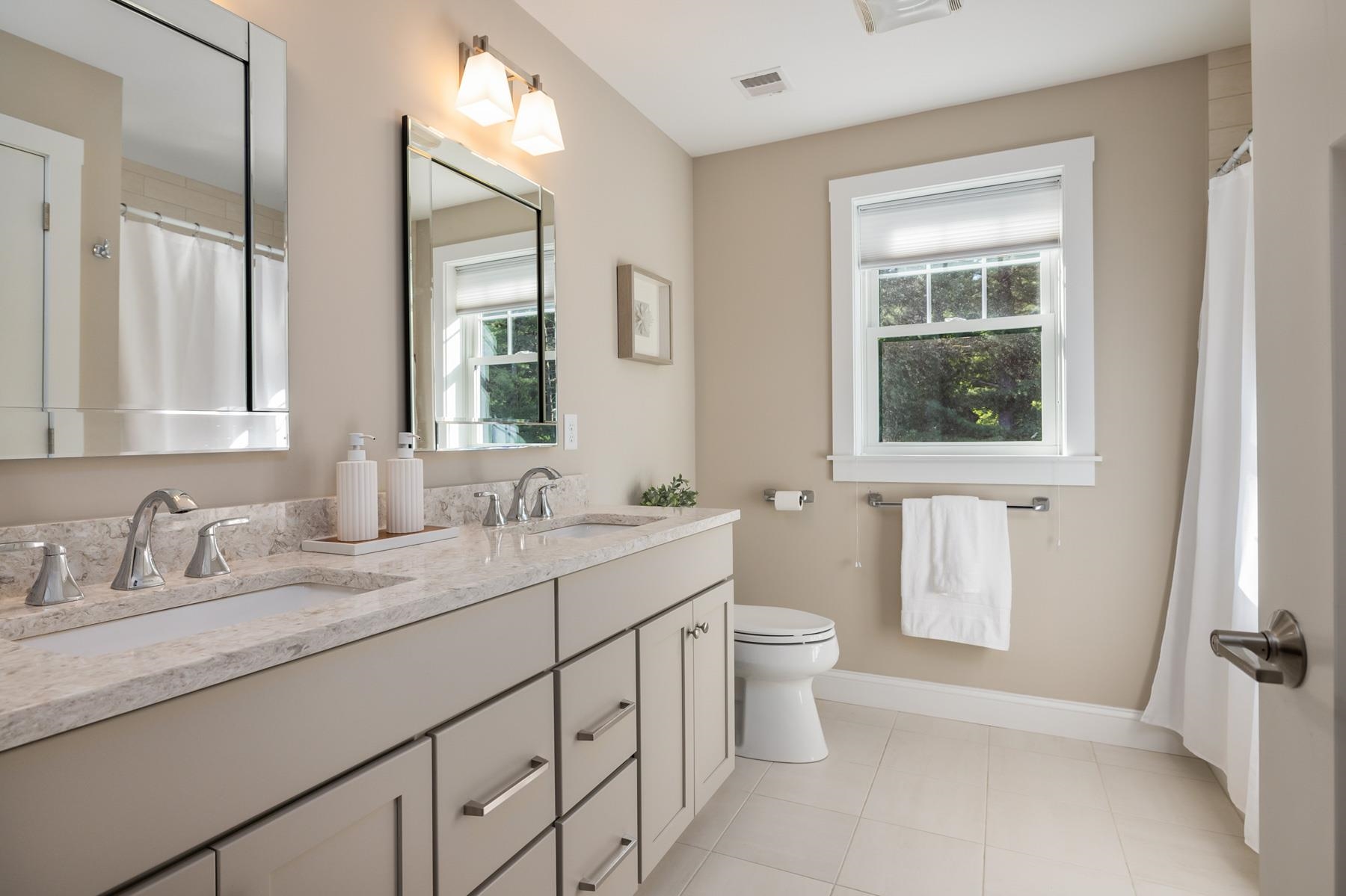 1163 Sagamore Avenue Unit: 50
