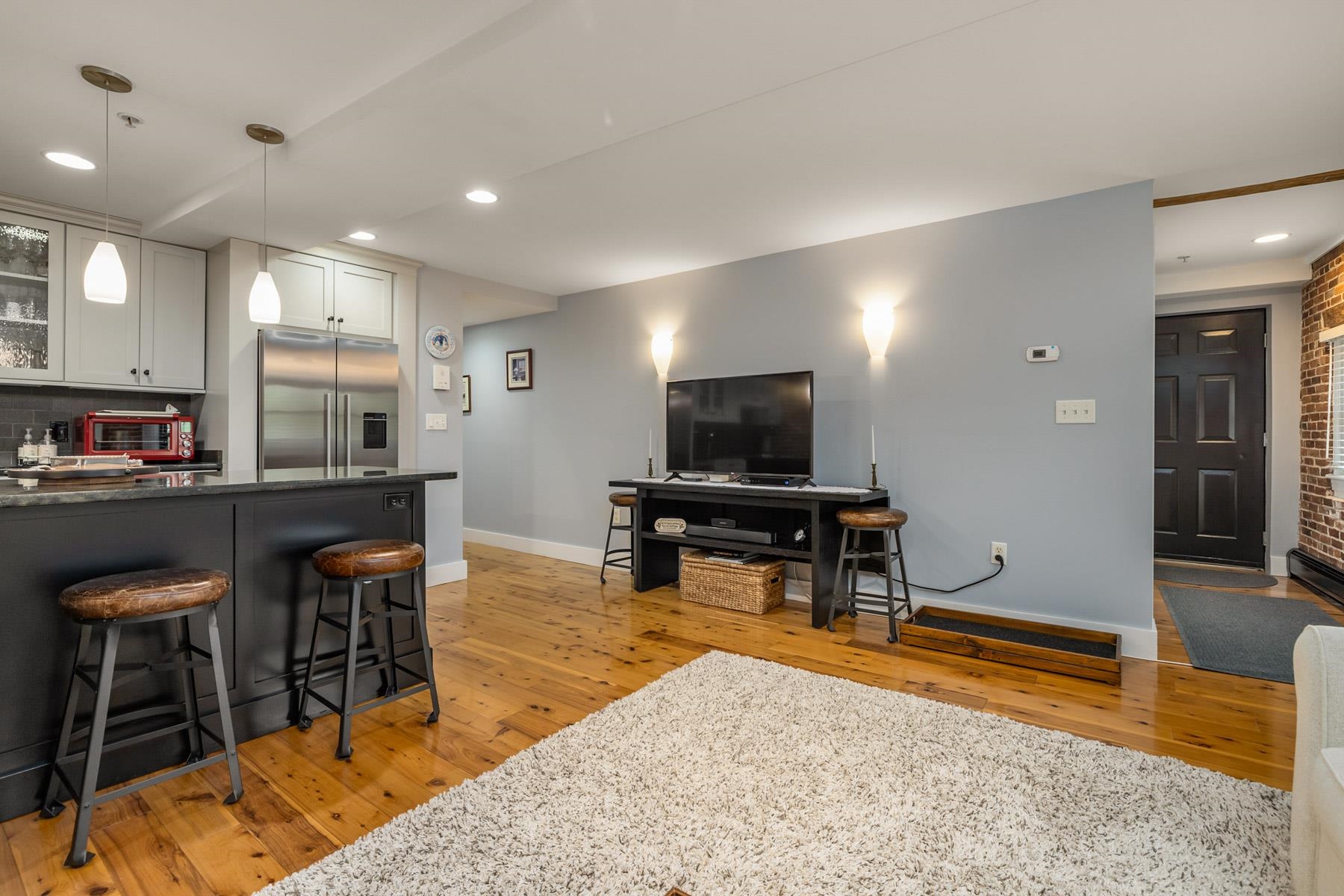 159 State Street Unit: 4B