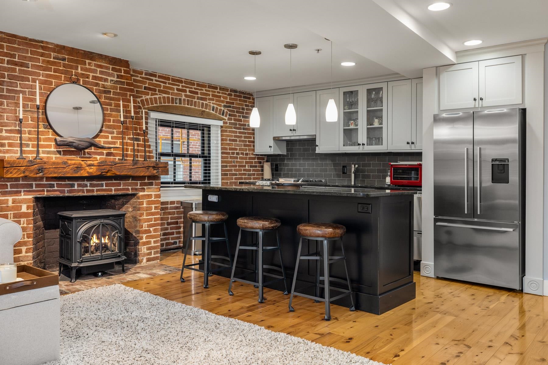 159 State Street Unit: 4B