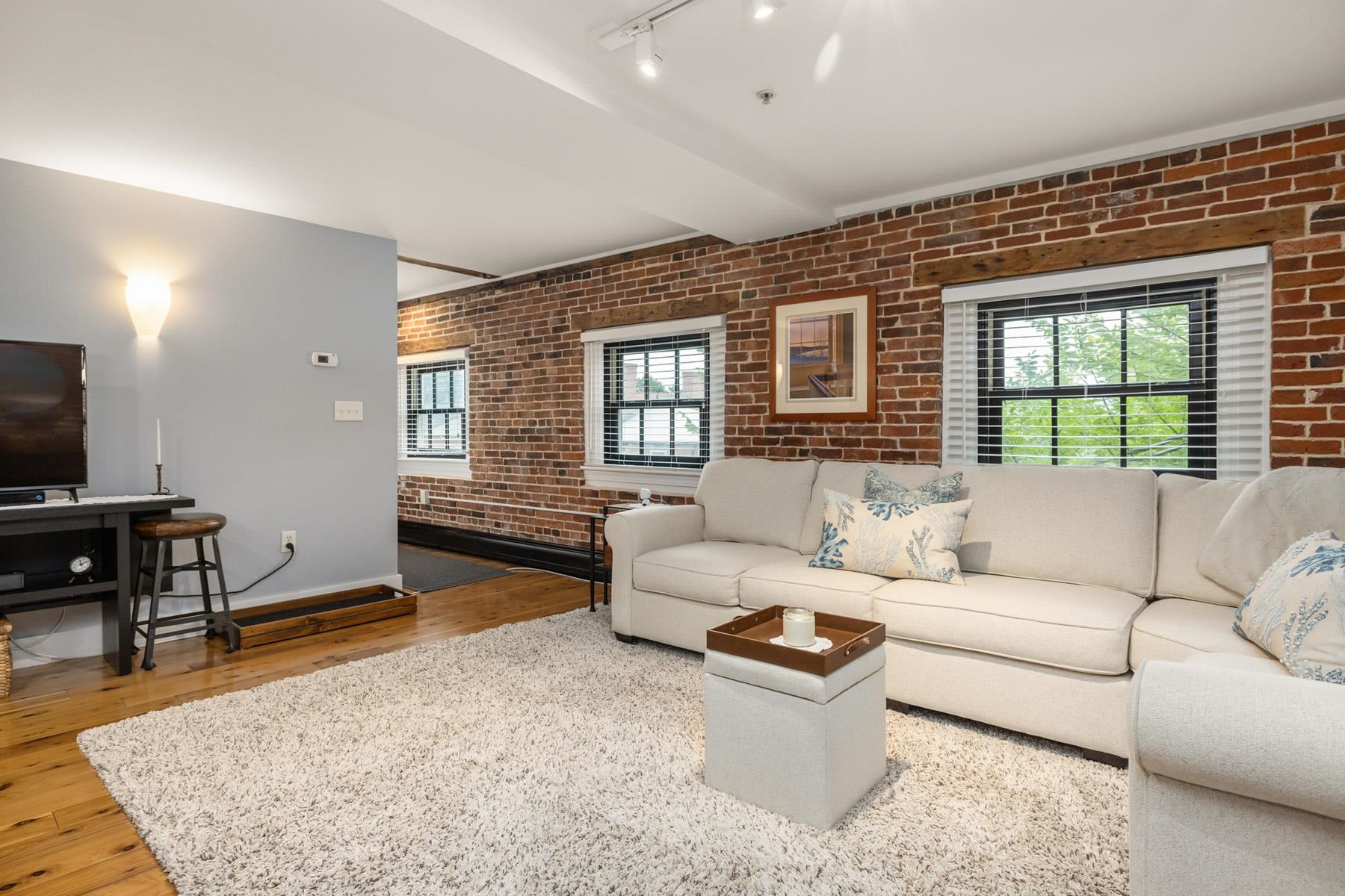 159 State Street Unit: 4B