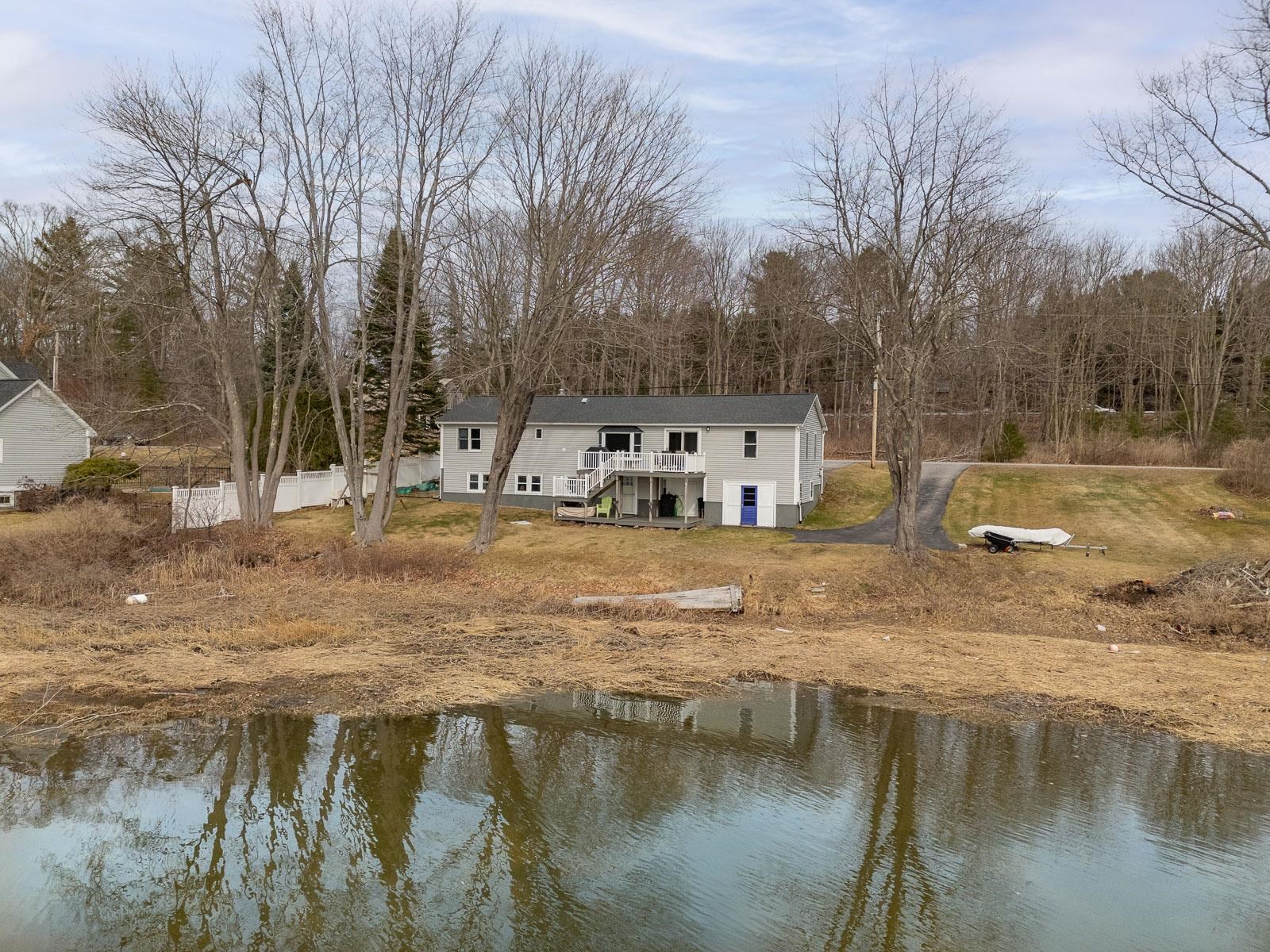 105 Spur Road