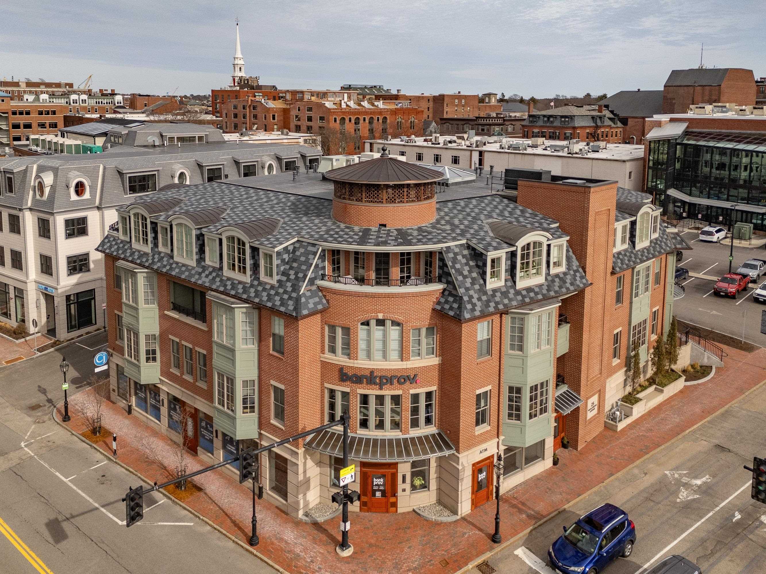 25 Maplewood Avenue Unit: 403