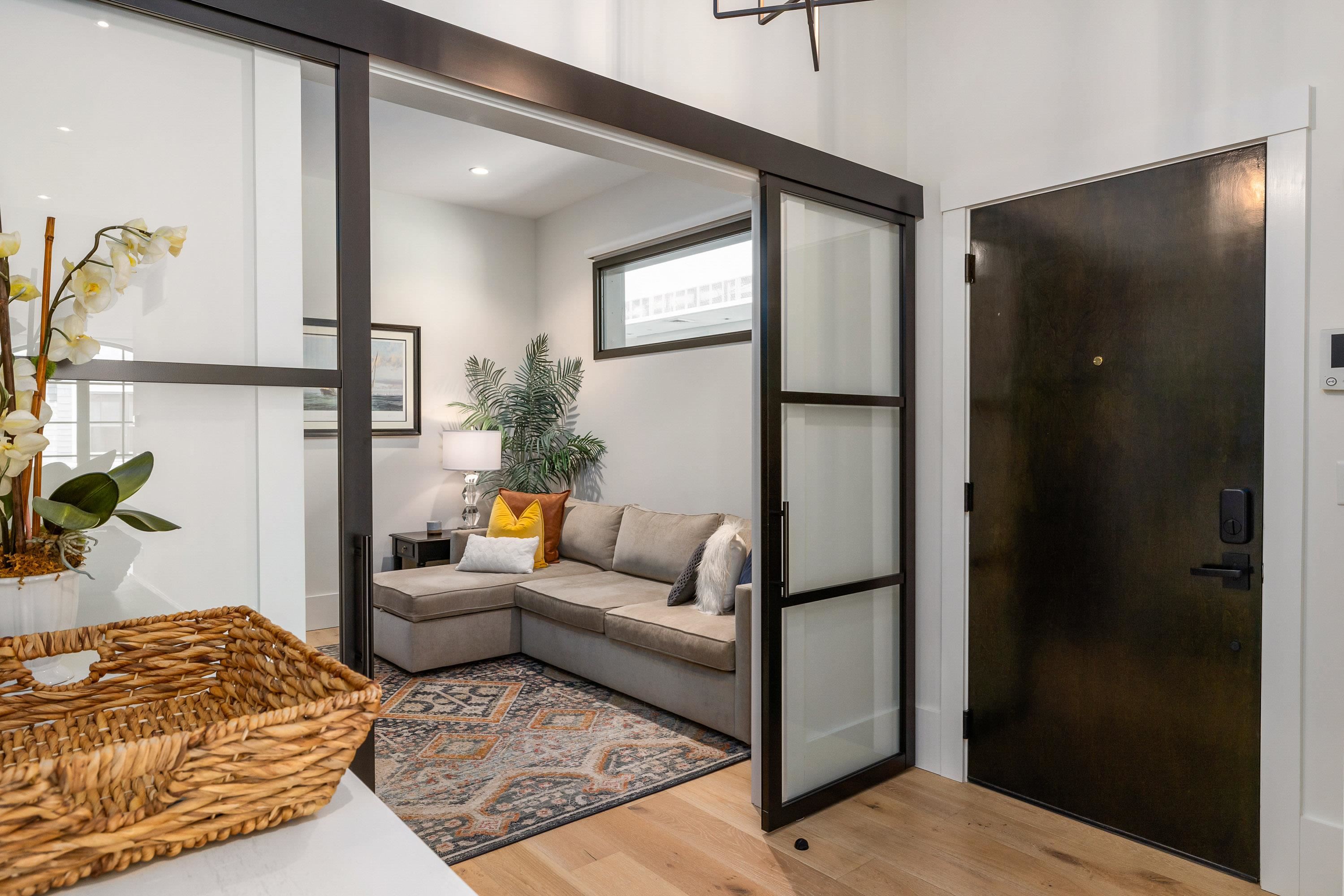 25 Maplewood Avenue Unit: 403