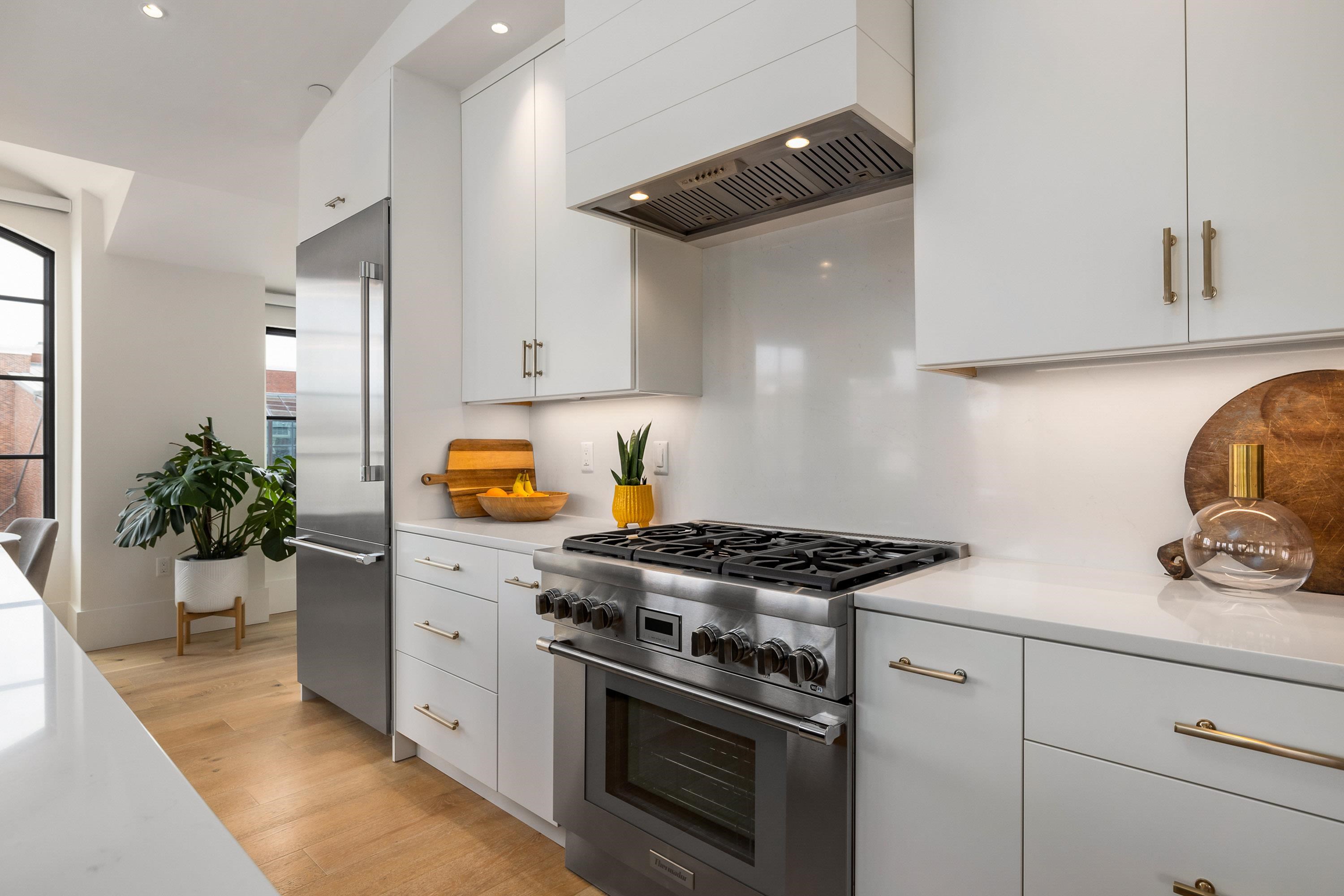 25 Maplewood Avenue Unit: 403