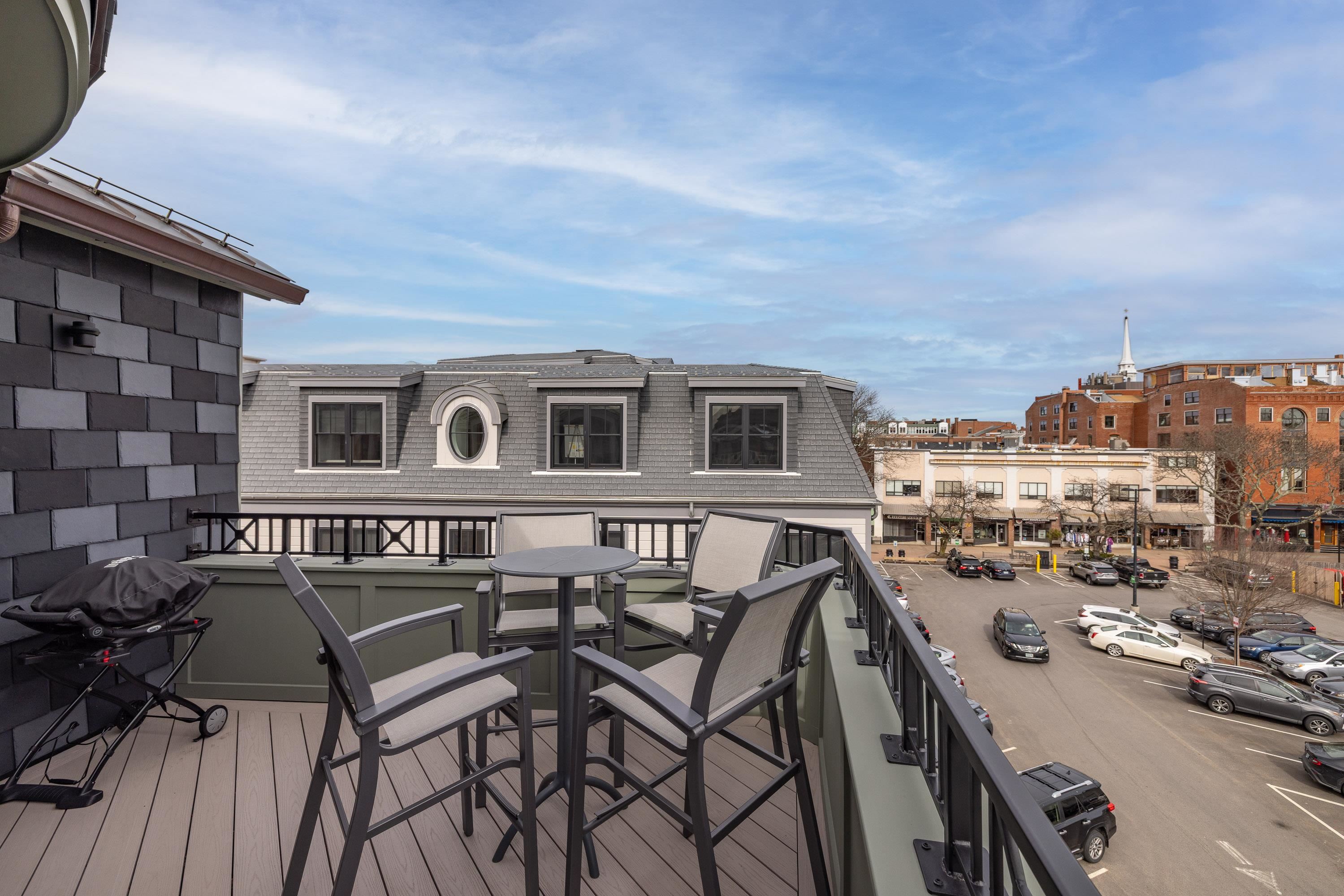 25 Maplewood Avenue Unit: 403