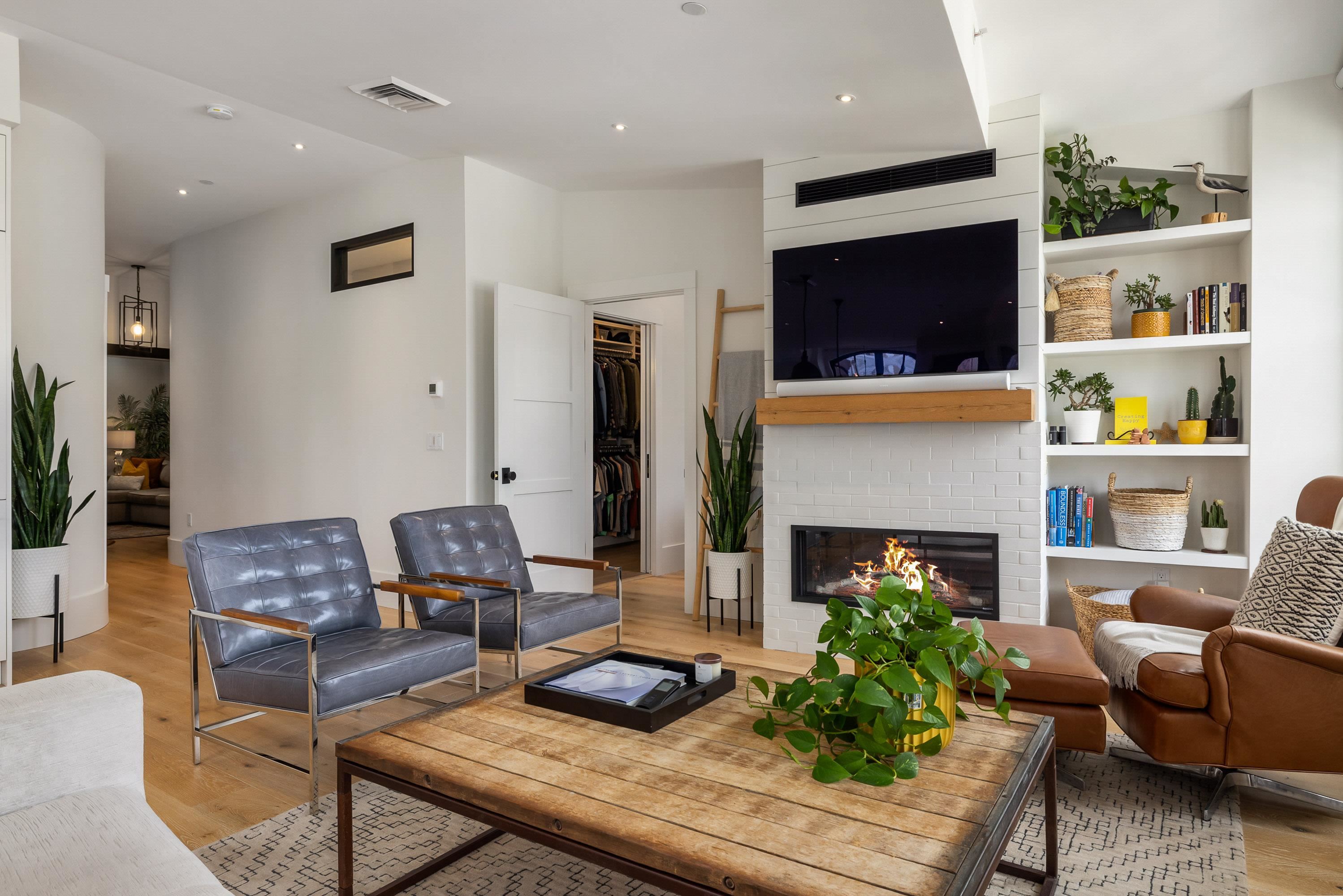 25 Maplewood Avenue Unit: 403