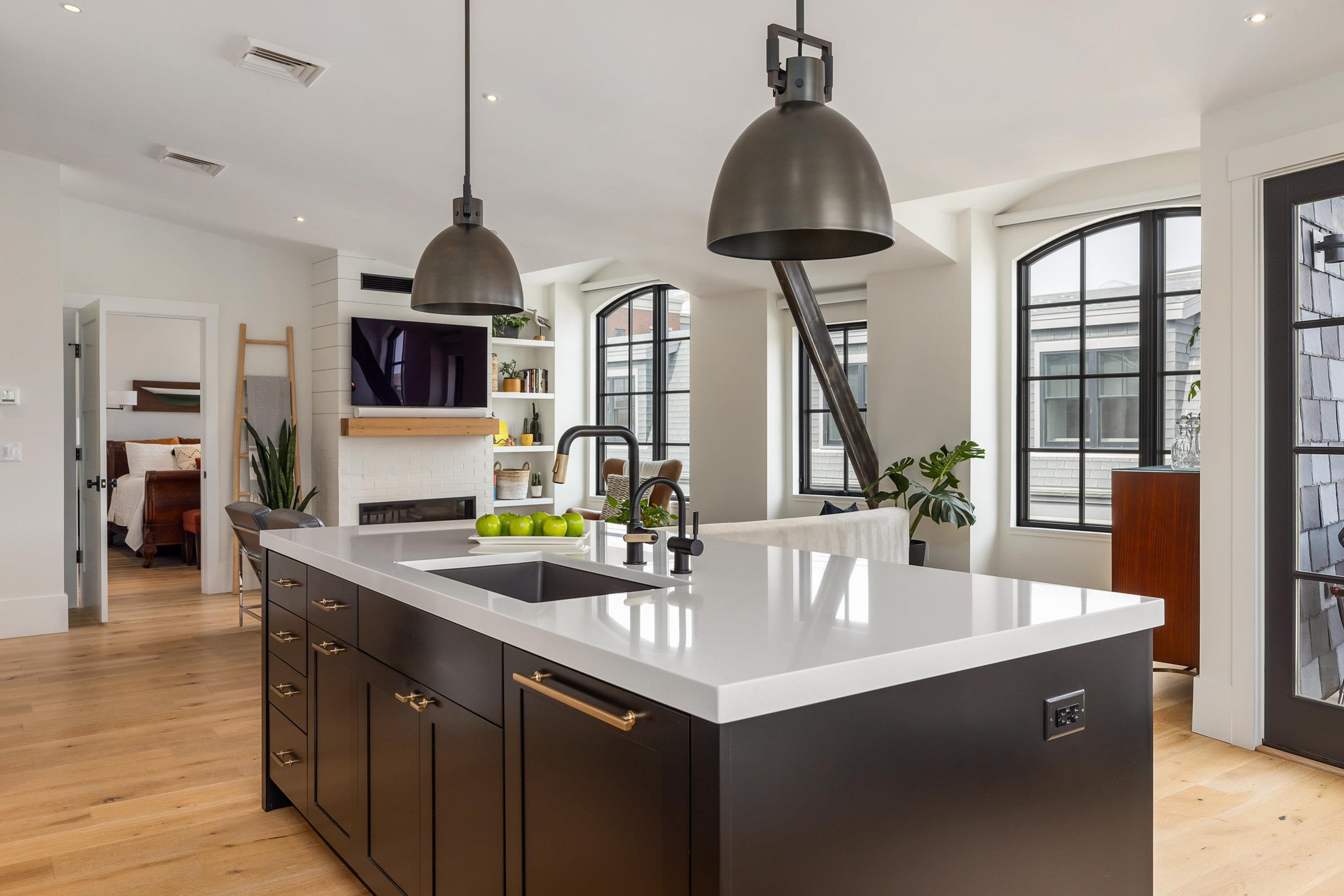 25 Maplewood Avenue Unit: 403